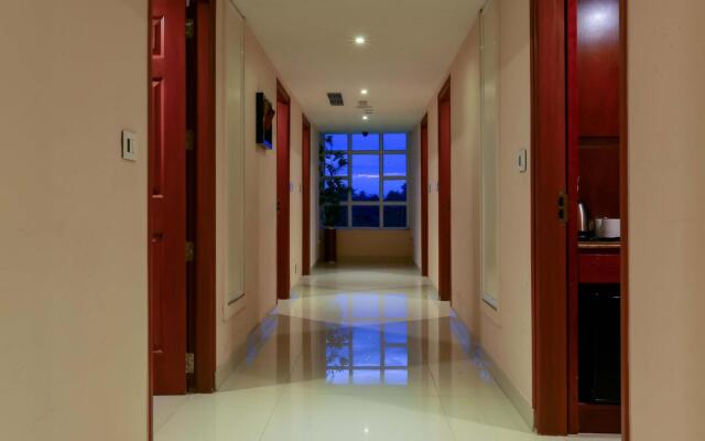 Camelot Hotel
