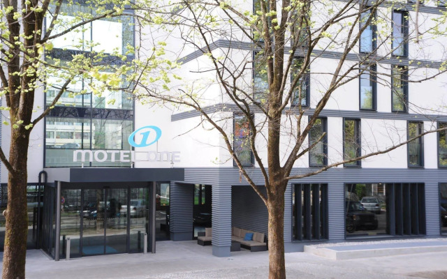 Motel One Munich - Deutsches Museum