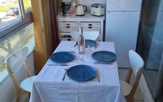 Appartement tout confort entierement renove piscine wifi parking