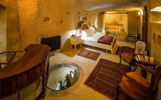 Maya Cave Hotel