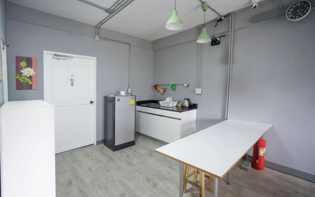 OYO 437 Hostel Na Nara