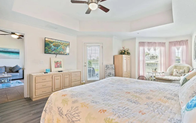 Beachfront Bliss: St. Augustine 2BD Luxury