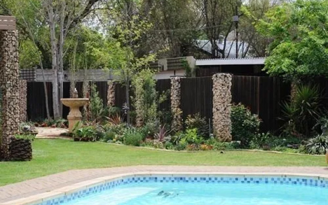 Cottonwood Guesthouse