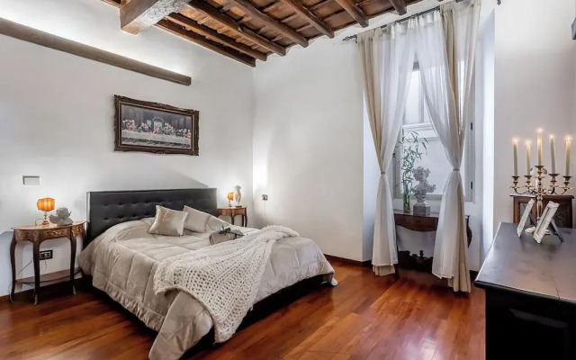 Trevi Fountain Luxury Guesthouse