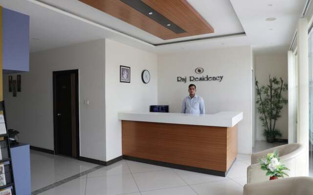 Hotel Raj Residency