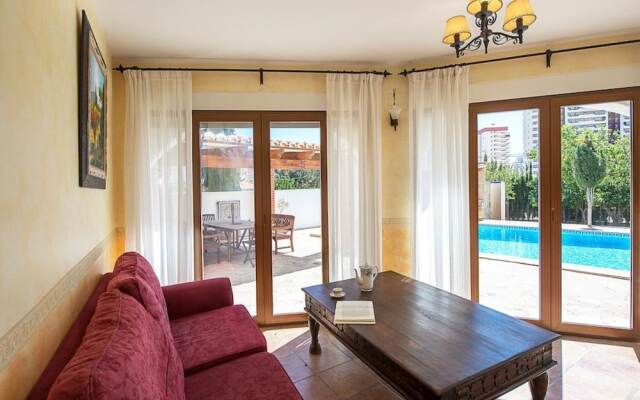 Villa - 4 Bedrooms with Pool and WiFi - 106398