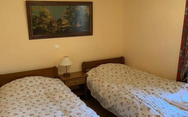 Comfortable Apartment in Village Saint Minas