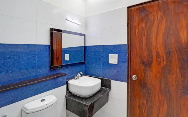 OYO Rooms Railway Station Raja Road 1