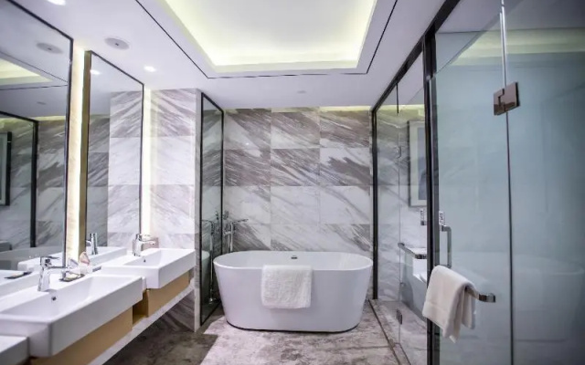 Lakehome Hotel Konggang – Bathroom – Nanjing