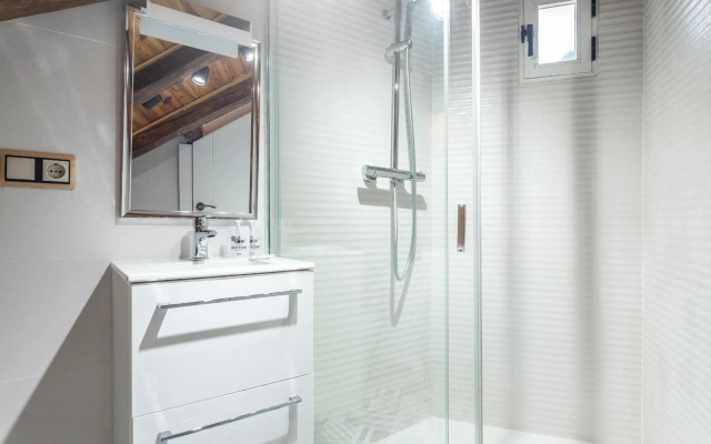 BNBHolder The Austrias Area II