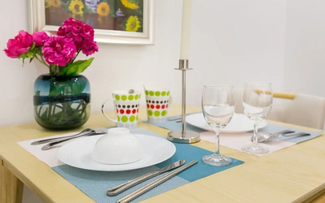 Jennifer House - Millenium Apartment