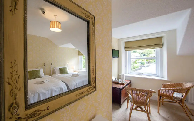 Woodside Guest House