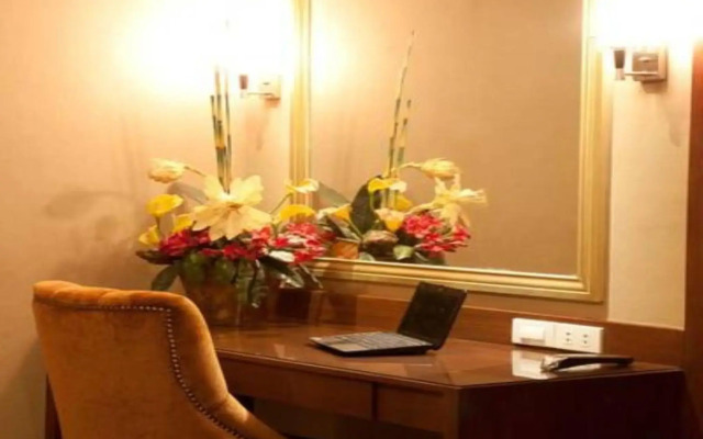 Royal Garden Hotel