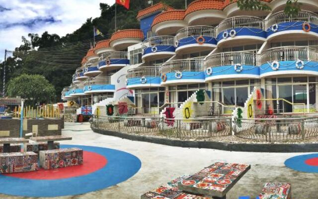 Popeye Holiday Inn
