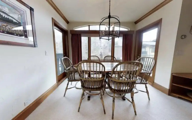 Vail Village Plaza Lodge 3 Bedroom Condo