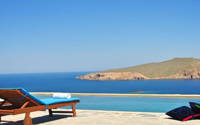 Villa in Mykonos With Private Pool