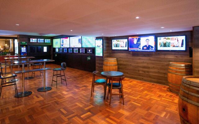 ibis Styles The Entrance