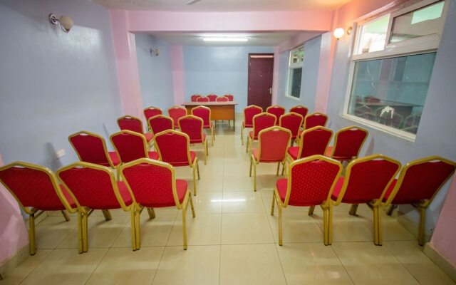 Pearl Springs Hotel