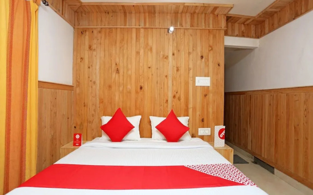 OYO 16895 Holiday Homes