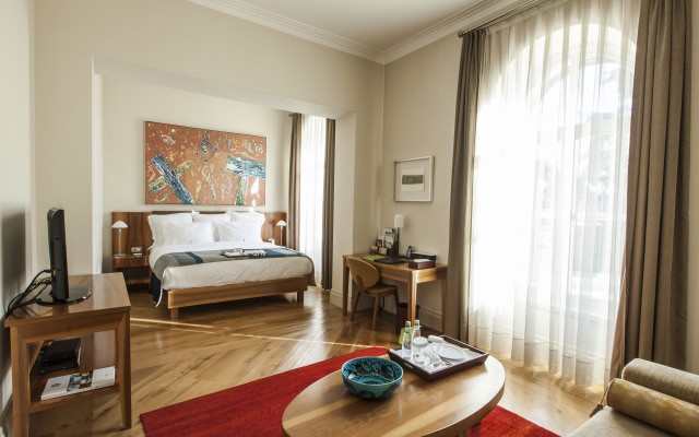 Tomtom Suites - Special Class