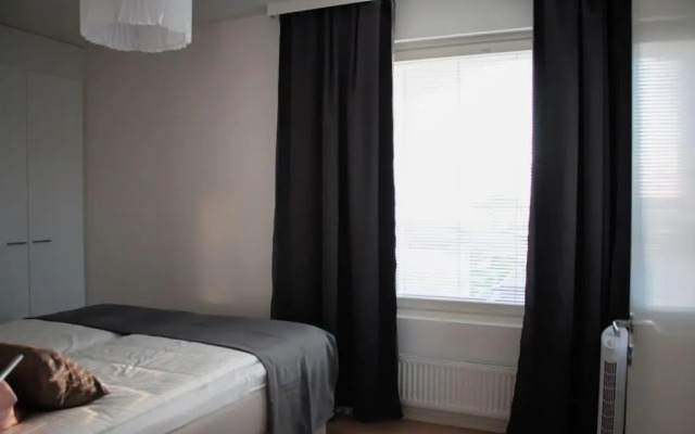 Modern apartment with Sauna, near Transit Hub/Dixi