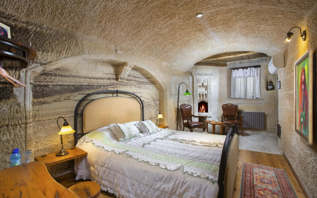 Terra Cave Hotel