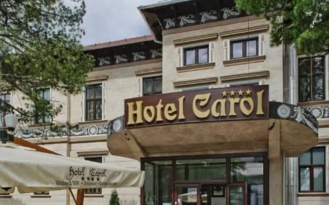 Hotel Carol