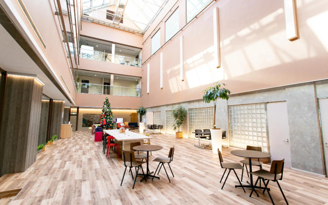 Tosei Hotel & Seminar Makuhari