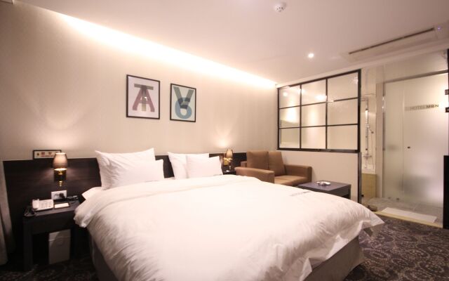 Casaday Hotel