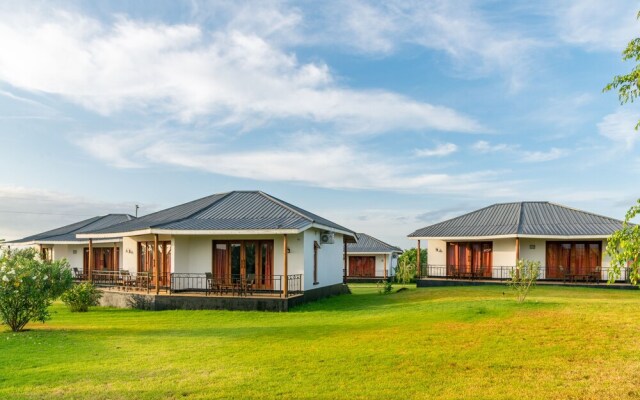 Moyoni Airport Lodge