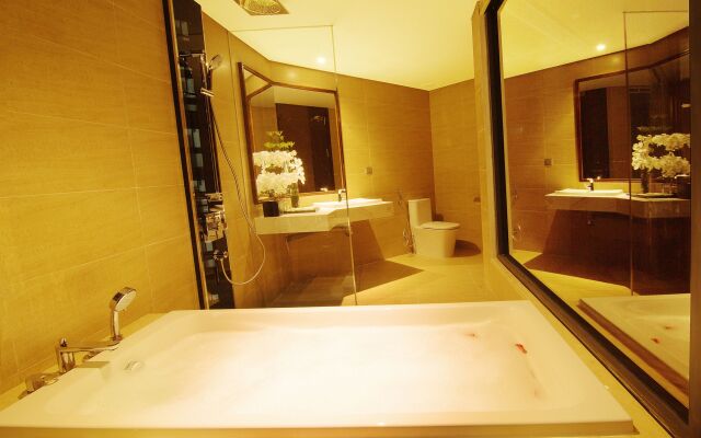 Boton Blue & Spa