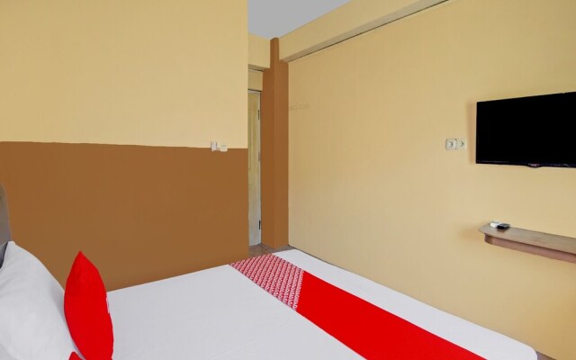 OYO 90499 Hotel Fortune