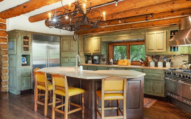 Wildwood Ridge 5 Bedroom Home