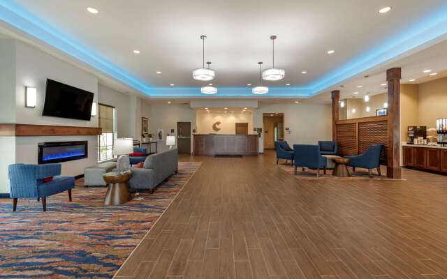 Comfort Suites
