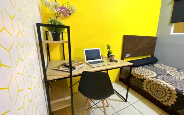 ROOMIES HOSTEL - Santa Maria La Ribera