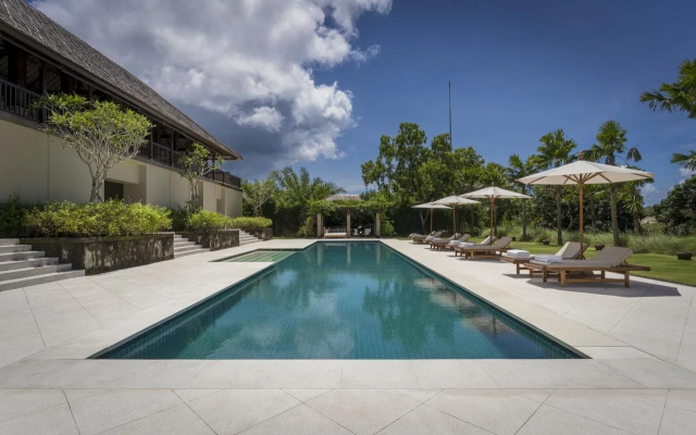 REVIVO Wellness Resort Nusa Dua Bali