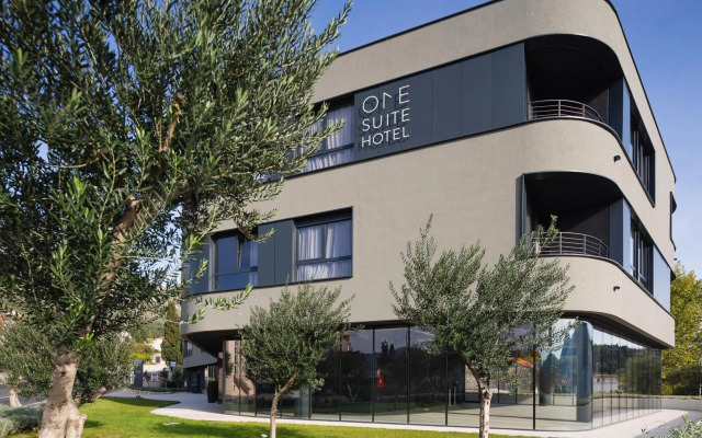 One Suite Hotel