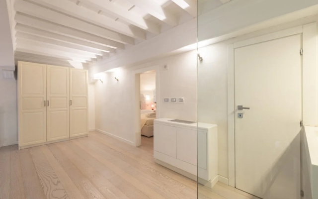 Le Grazie Luxury Apartment by Mmega