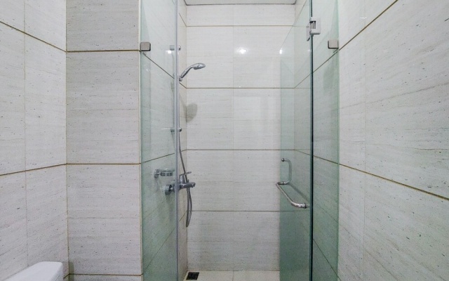 Comfort And High Floor Studio At Brooklyn Alam Sutera Apartment – Bathroom – South Tangerang