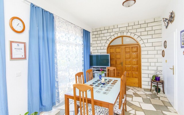 House Mladen