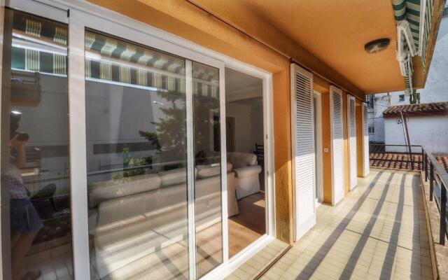 Big Apartment Caprabo