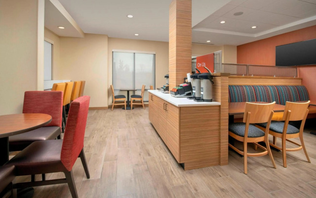 TownePlace Suites by Marriott College Park
