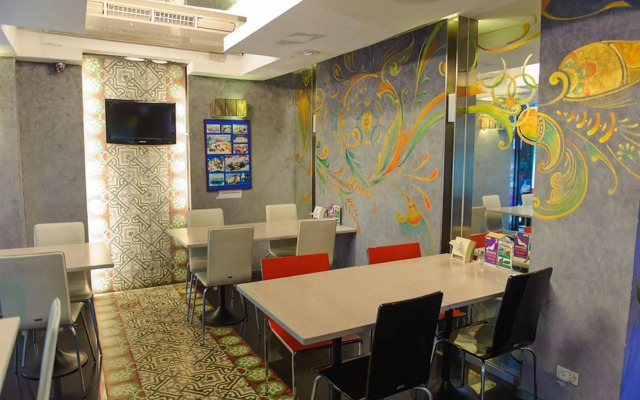 The Cozi Inn