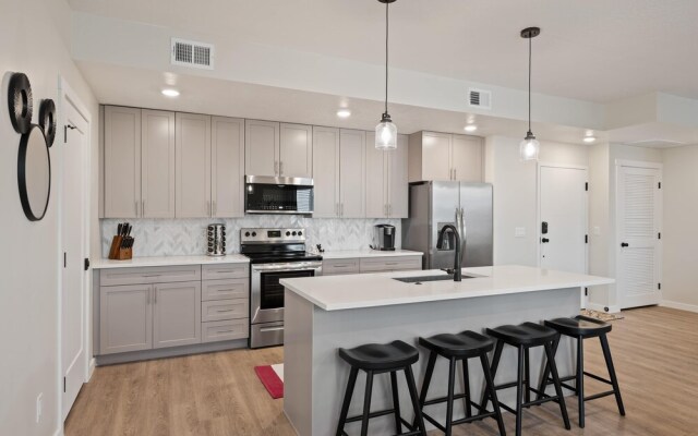 Desert Disney 2 Bedroom Condo