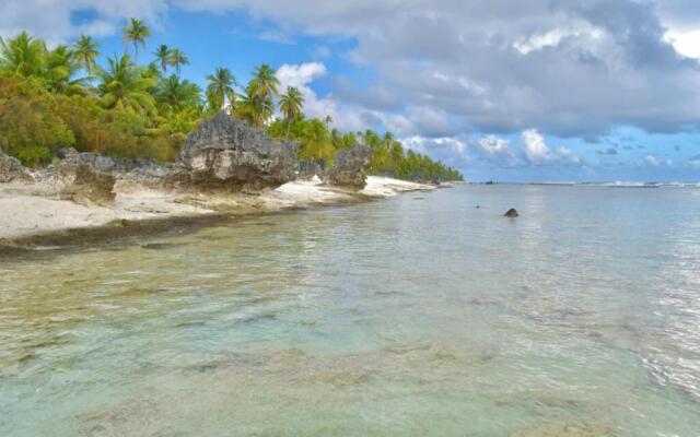 Hiti Tikehau, the ocean side bungalow