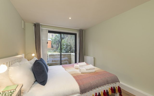 Altido Stylish 2 Bed Flat In Notting Hill