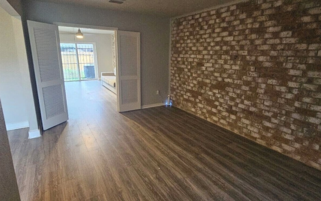 12371 Sharpview Dr