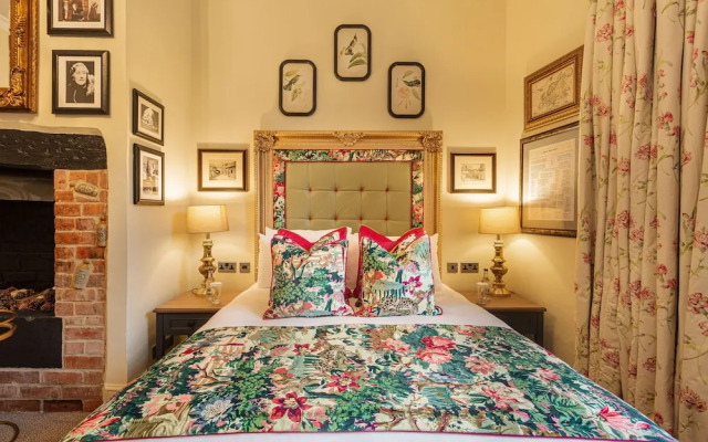 The George Hotel, Amesbury, Wiltshire