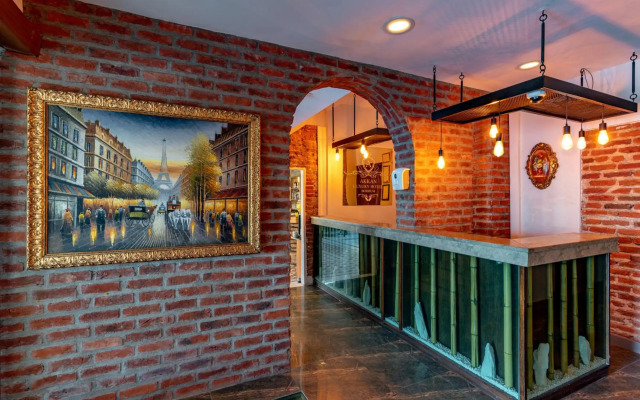Akkan Hotel
