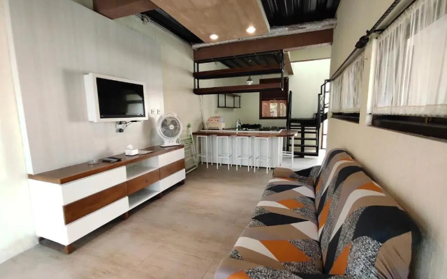 De Hanami Homestay @Sapphire